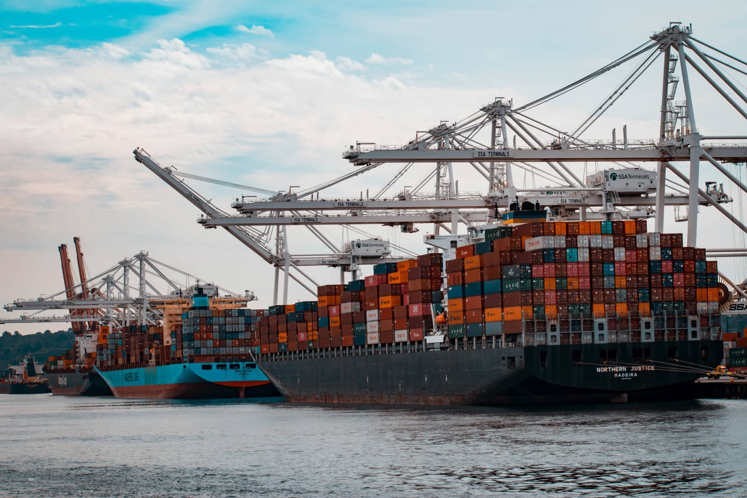 Diarch International — Trade routes that connect India to the world.